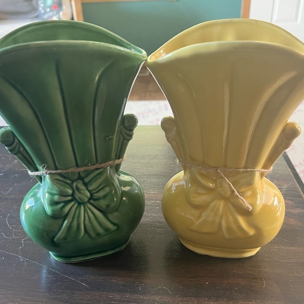 Vintage Shawnee Pottery Vases - Picture 2 of 4
